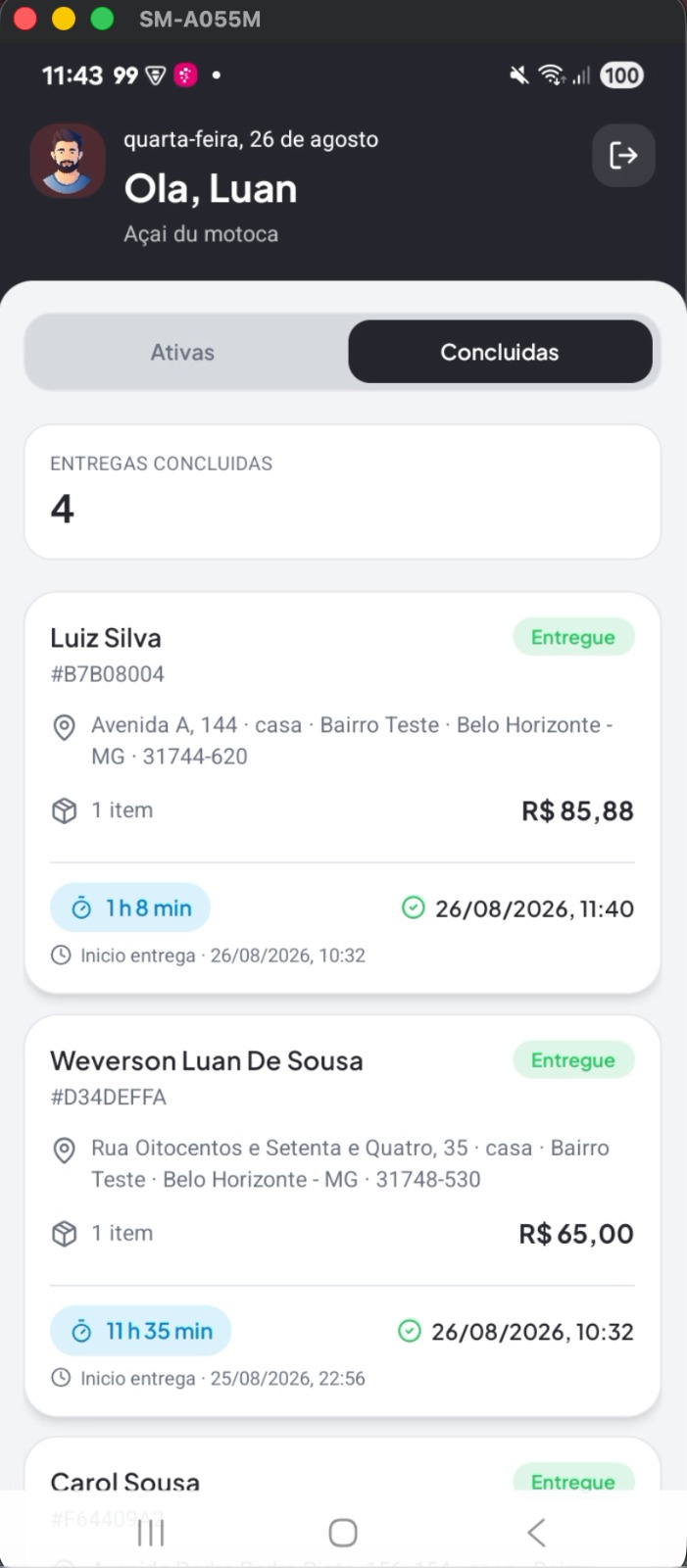 Tela do app Motoboy com o endereço de entrega, itens do pedido e botões para abrir no Waze ou Maps